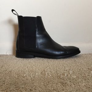 Everlane The Modern Chelsea Boot